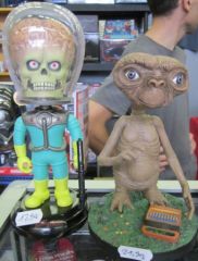 Paris Japan Expo Figurines Mars Attaque et E.T